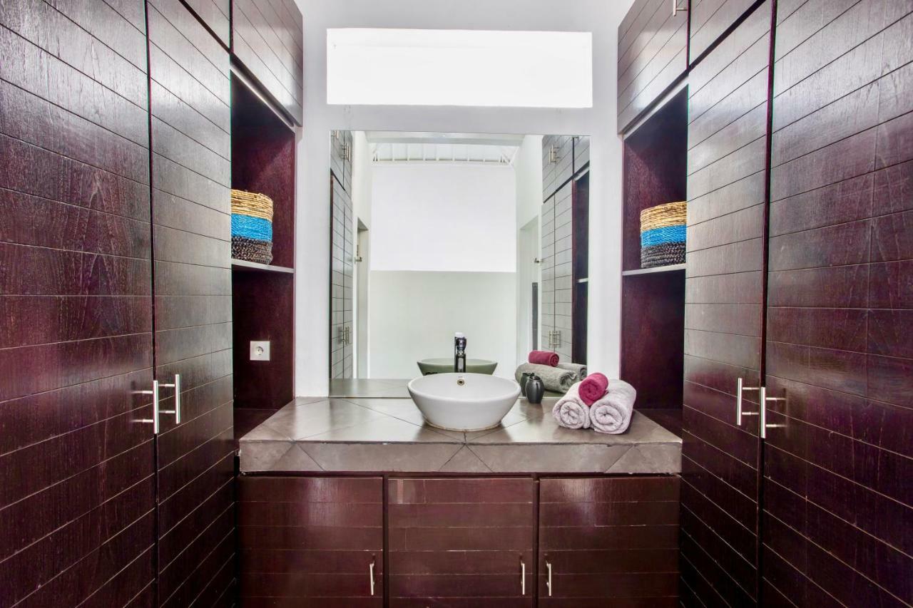 Villa Julia | Heart Of Seminyak | 350M Beach المظهر الخارجي الصورة